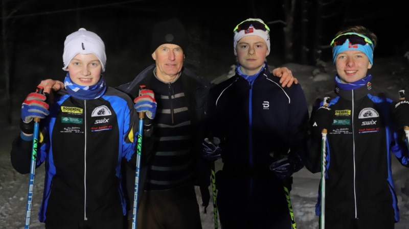 Svein Smaadahl, Aksel Aarum, Sander Berger og Julian Teie Haakas i Trøgstad Skiklubb på ski.